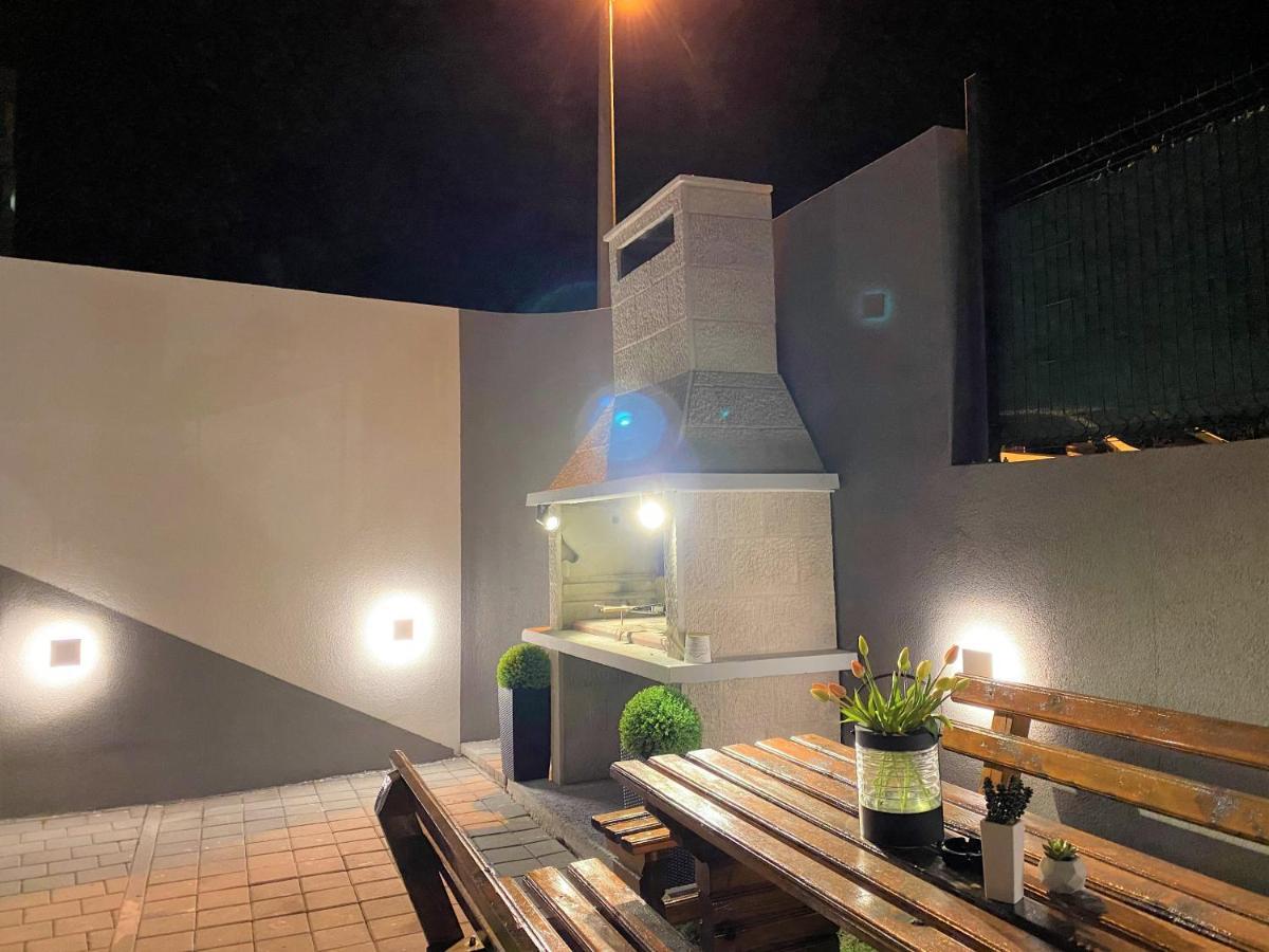 Lux Apartment Sea Shell With Jacuzzi Makarska Exterior photo